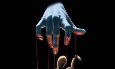 PUPPETS